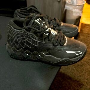 Used Puma Melo Basketball Shoes